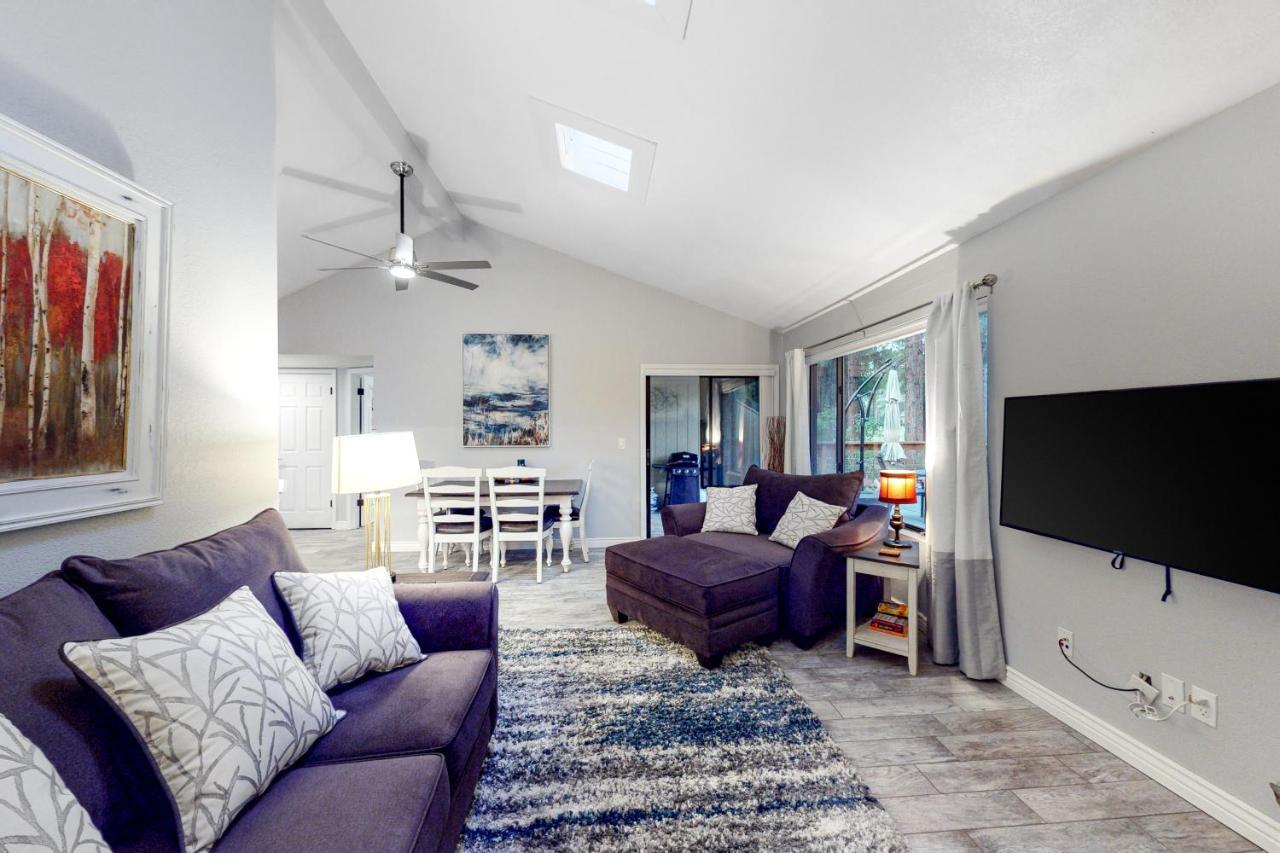 Cozy Mountain Townhome سارية العلم المظهر الخارجي الصورة